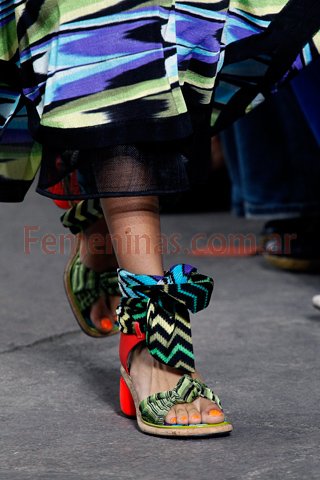 Zapatos dia moda verano 2012 Missoni d